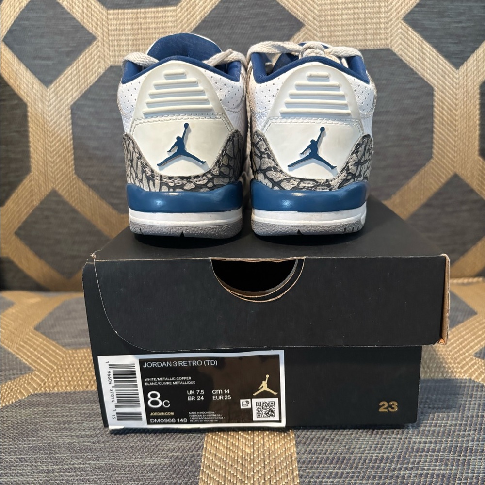 Jordan White and Blue Sneakers with Padded Tongue and Textured Upper - Picture 2 of 3